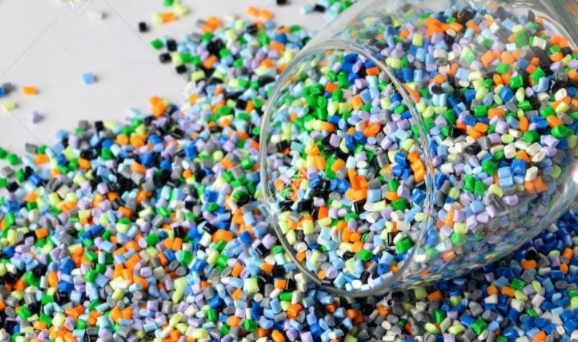 淺析改性塑料填充改性的優(yōu)點(diǎn)--中新華美改性塑料