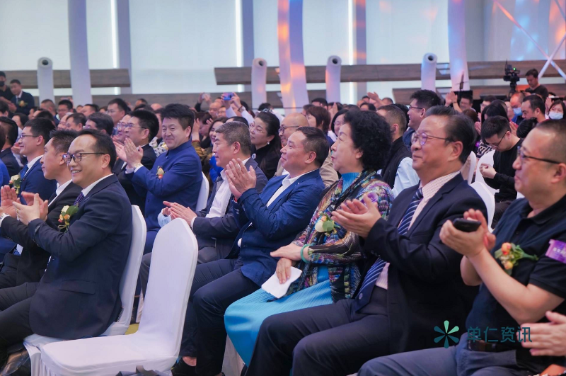 第十二屆全國十大牛商頒獎(jiǎng)盛典現(xiàn)場