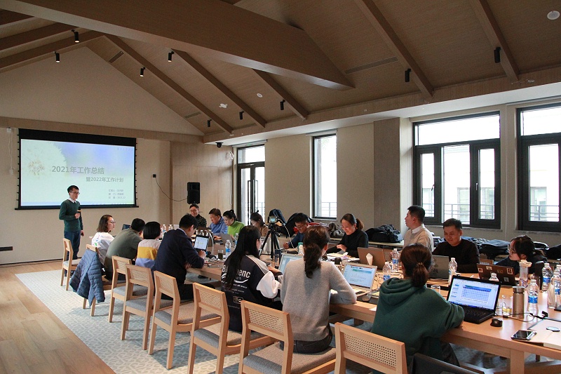 青島中新華美業(yè)務部同事總結匯報中